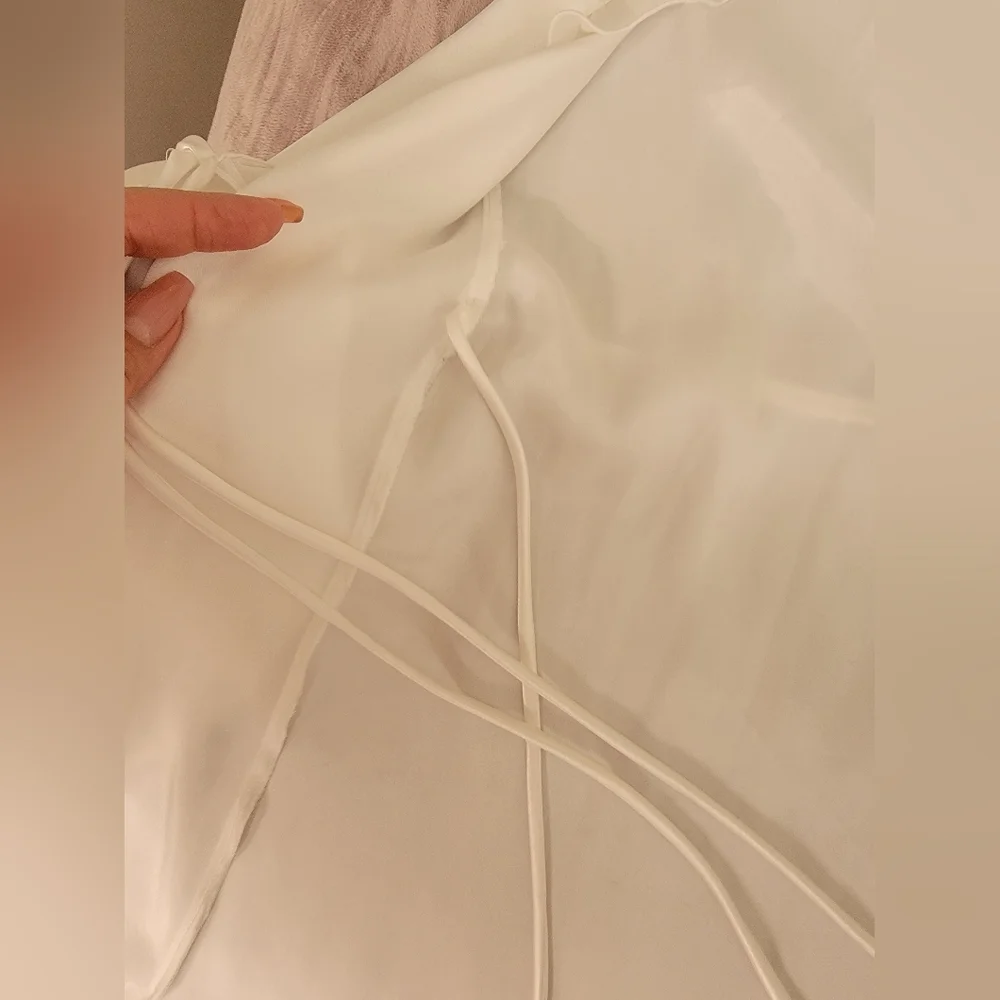 ✨ Luxury White Ivory Robe Size S - Picture 7 of 9